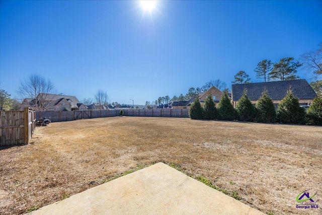 200 Yale Circle, Bonaire, GA 31005