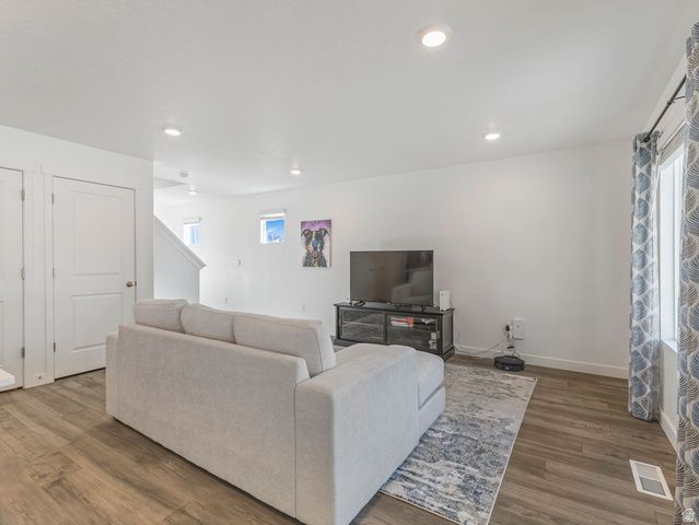 8533 W MEADOW BANK WAY, Magna, UT 84044