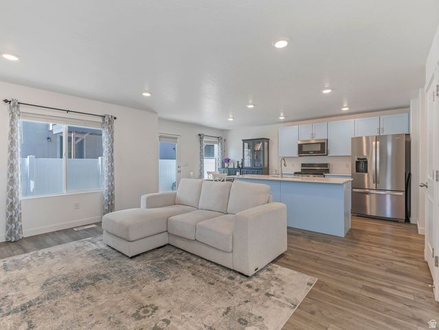 8533 W MEADOW BANK WAY, Magna, UT 84044