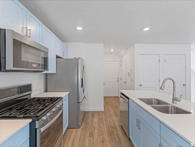8533 W MEADOW BANK WAY, Magna, UT 84044