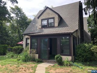 115 Degroff Place, Park Ridge, NJ 07656