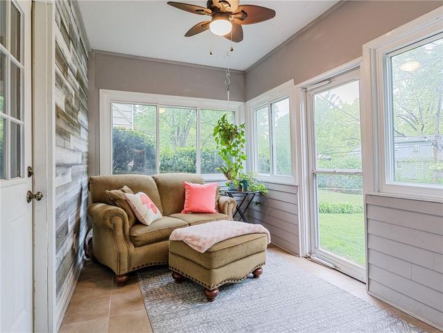 6108 W 76th Terrace, Prairie Village, KS 66208