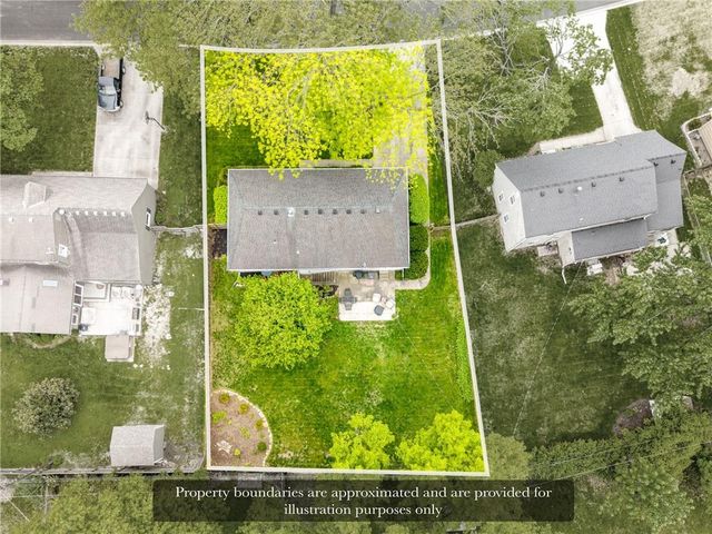 6108 W 76th Terrace, Prairie Village, KS 66208
