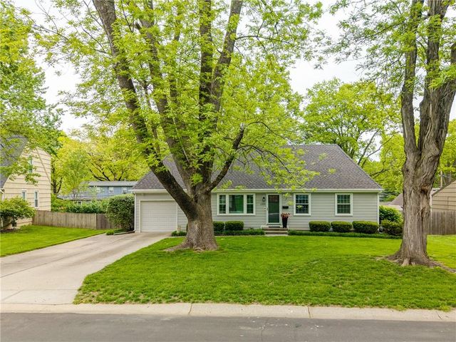 6108 W 76th Terrace, Prairie Village, KS 66208