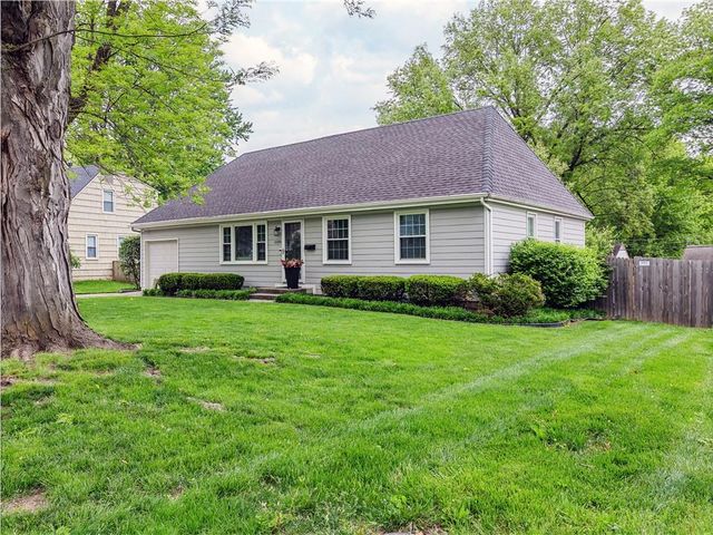6108 W 76th Terrace, Prairie Village, KS 66208