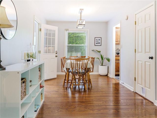 6108 W 76th Terrace, Prairie Village, KS 66208