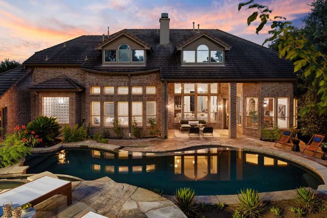 2416 University Club DR, Austin, TX 78732