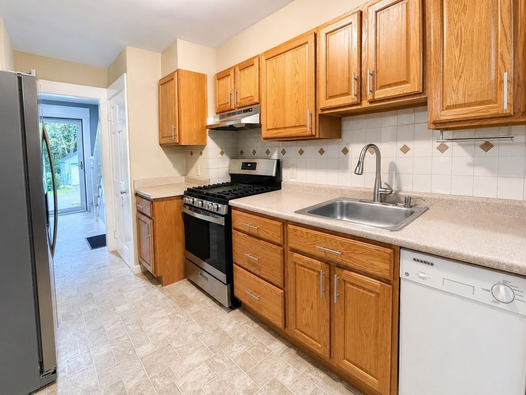 48-50 Overland A, Fitchburg, MA 01420
