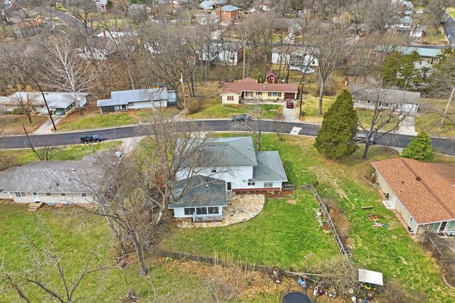 1206 FRANCES DR, Columbia, MO 65203