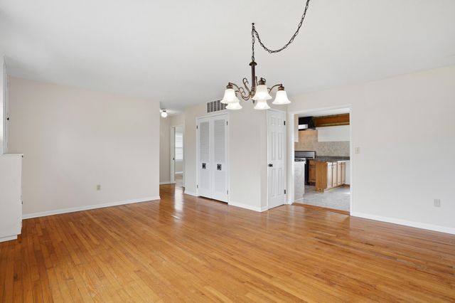 1206 FRANCES DR, Columbia, MO 65203