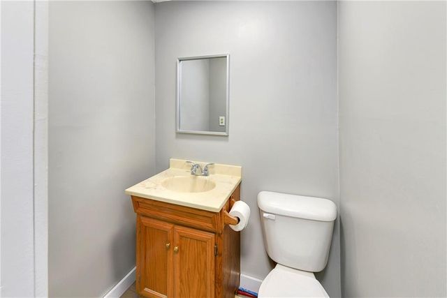 111 E Dryden Street, Odessa, MO 64076