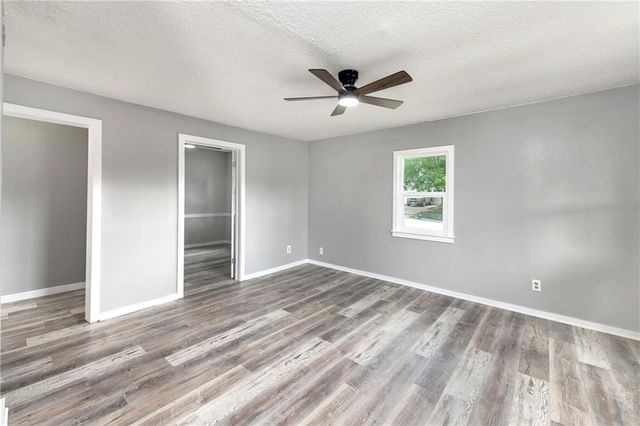 111 E Dryden Street, Odessa, MO 64076
