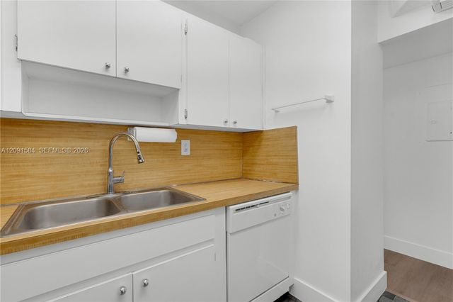 1440 Brickell Bay Drive 604, Miami, FL 33131
