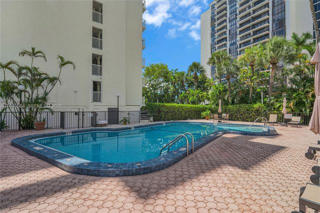 1440 Brickell Bay Drive 604, Miami, FL 33131