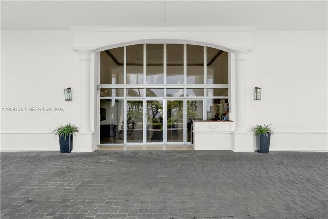 1440 Brickell Bay Drive 604, Miami, FL 33131