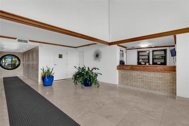 1440 Brickell Bay Drive 604, Miami, FL 33131
