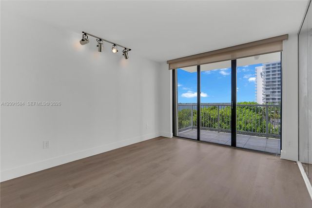 1440 Brickell Bay Drive 604, Miami, FL 33131
