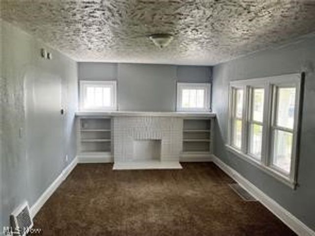 681 Moreley Avenue, Akron, OH 44320