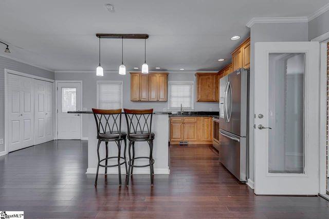 216 Hickory Drive, Easley, SC 29642