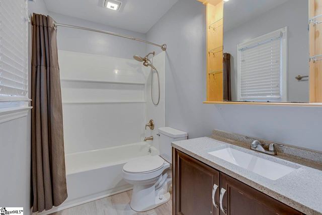 216 Hickory Drive, Easley, SC 29642