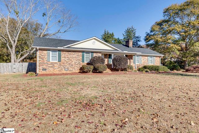 216 Hickory Drive, Easley, SC 29642