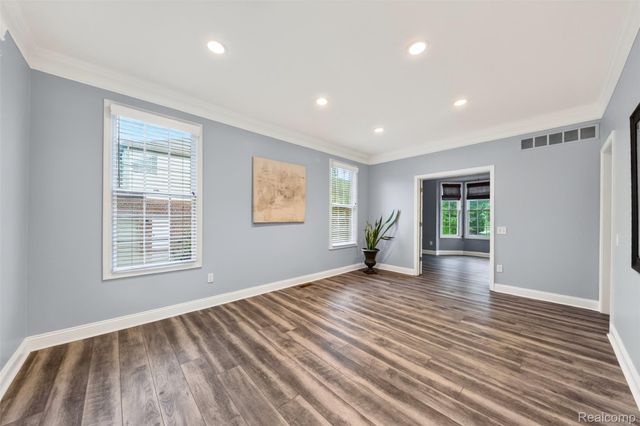 443 Lenox Drive, Canton Charter Township, MI 48188