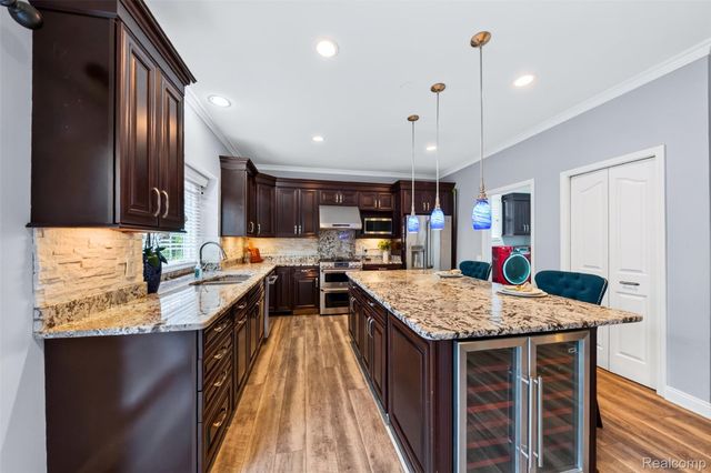 443 Lenox Drive, Canton Charter Township, MI 48188