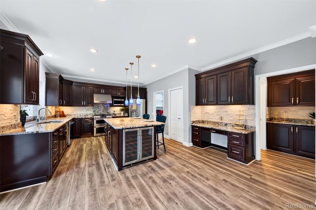 443 Lenox Drive, Canton Charter Township, MI 48188