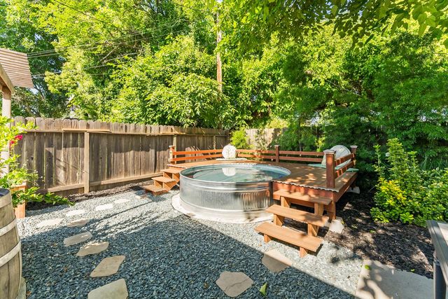 4285 65th St, Sacramento, CA 95820