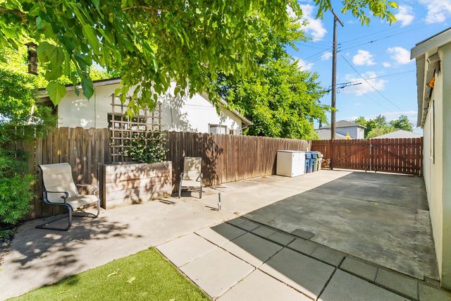 4285 65th St, Sacramento, CA 95820