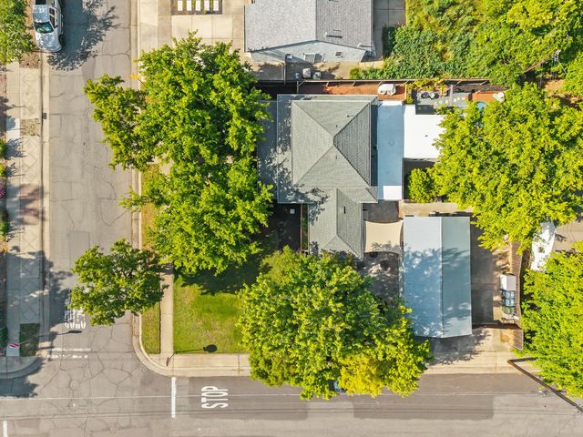 4285 65th St, Sacramento, CA 95820