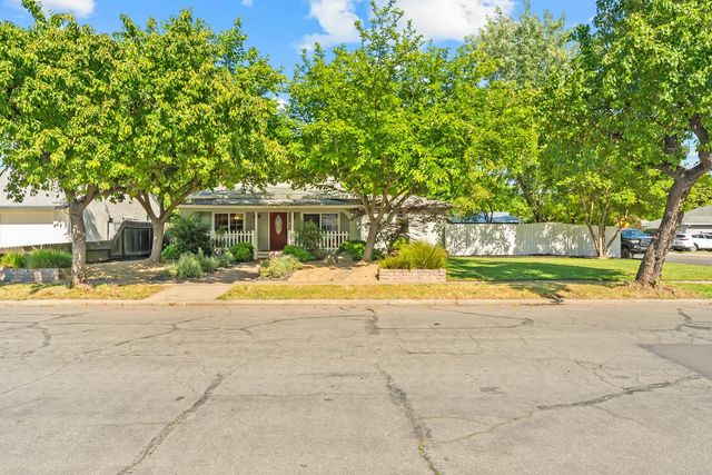 4285 65th St, Sacramento, CA 95820