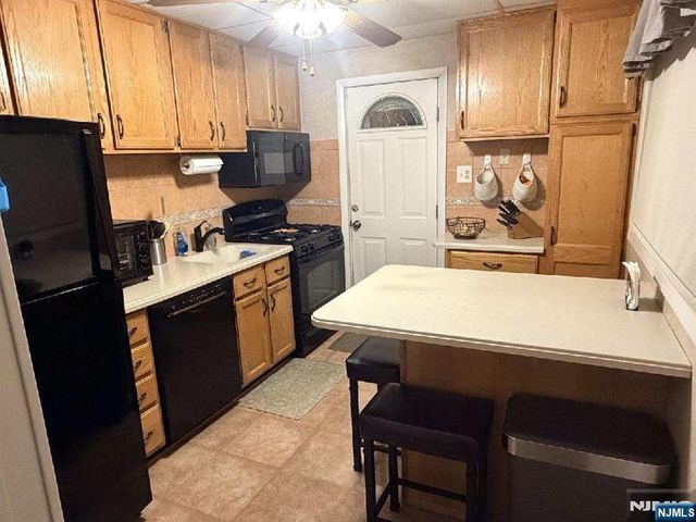 911 Colfax, Pompton Lakes, NY 07442