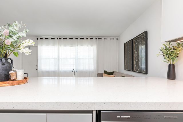5203 NE 24th Terrace B210, Fort Lauderdale, FL 33308