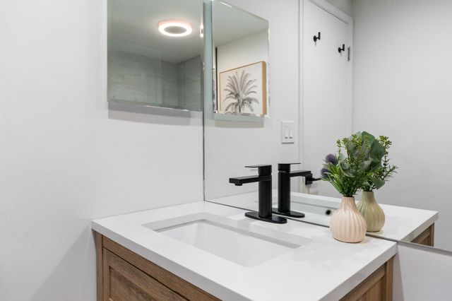 5203 NE 24th Terrace B210, Fort Lauderdale, FL 33308