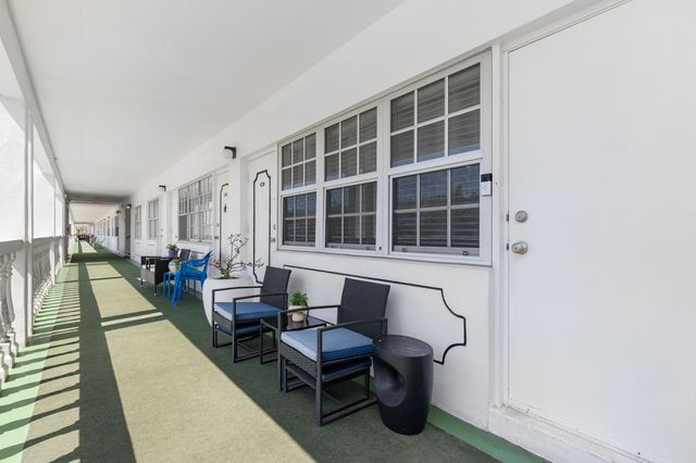 5203 NE 24th Terrace B210, Fort Lauderdale, FL 33308