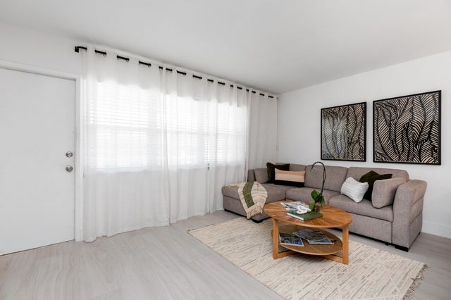5203 NE 24th Terrace B210, Fort Lauderdale, FL 33308