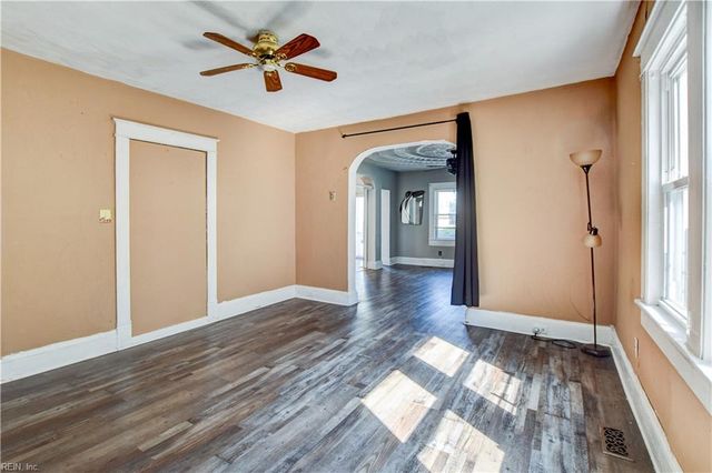 2715 E Virginia Beach BLVD, Norfolk, VA 23504