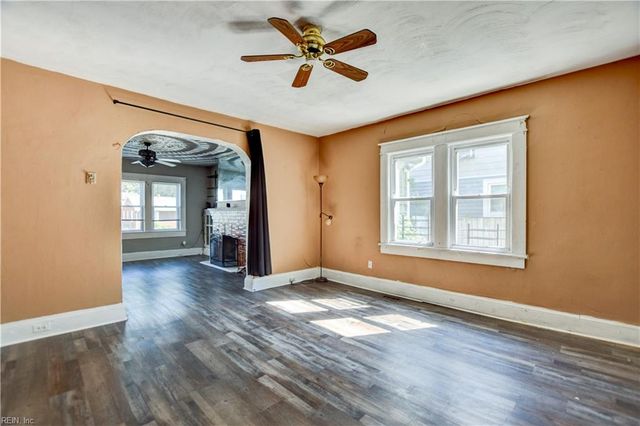 2715 E Virginia Beach BLVD, Norfolk, VA 23504