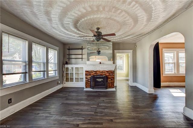 2715 E Virginia Beach BLVD, Norfolk, VA 23504