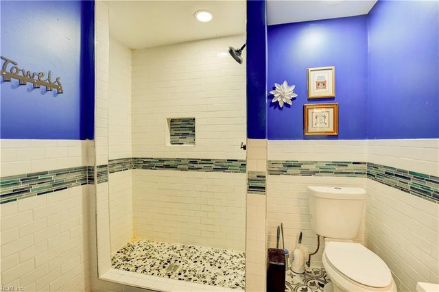 2715 E Virginia Beach BLVD, Norfolk, VA 23504