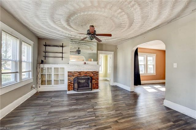 2715 E Virginia Beach BLVD, Norfolk, VA 23504