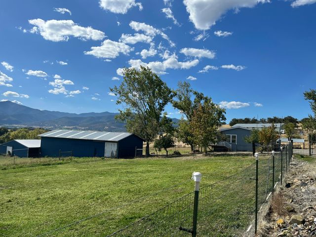 4234 Payne Road, Medford, OR 97504
