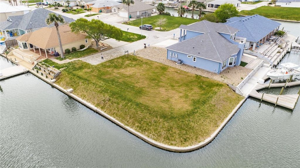 110 DOLPHIN Ct, Aransas Pass, TX 78336 — photo 2