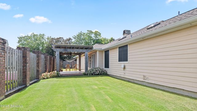 102 La Quinta Court, Broussard, LA 70518