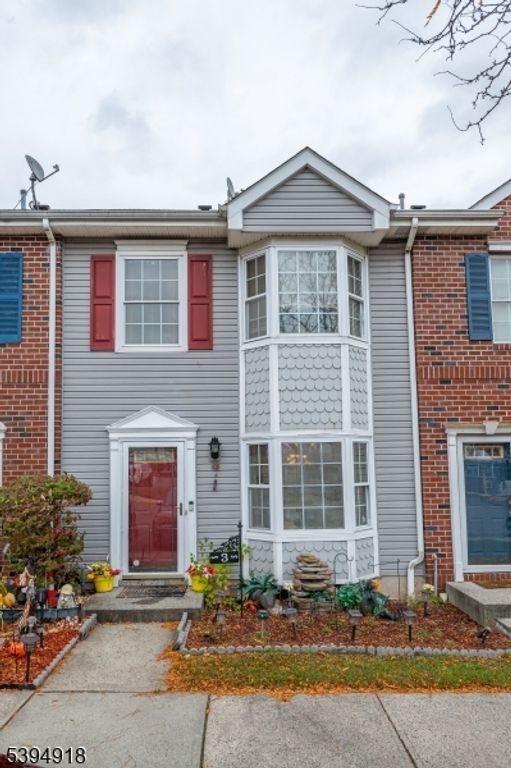 3 Martha Ct, Newark City, NJ 07103