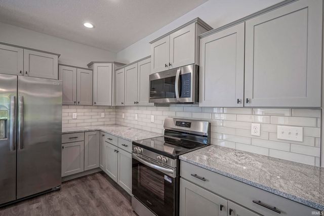 840 S Hoke Avenue, Frankfort, IN 46041