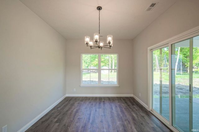 840 S Hoke Avenue, Frankfort, IN 46041