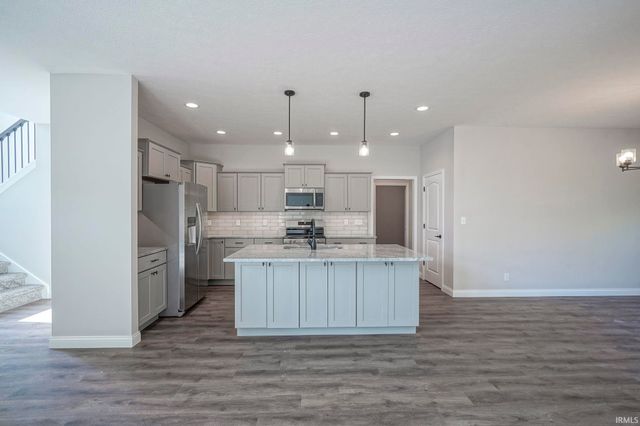 840 S Hoke Avenue, Frankfort, IN 46041