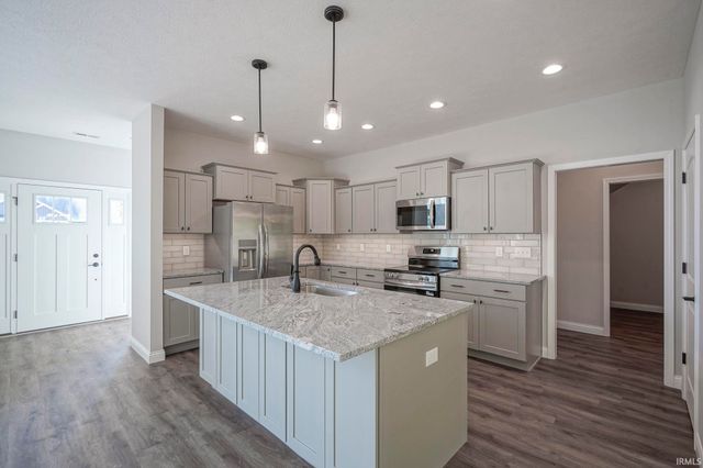 840 S Hoke Avenue, Frankfort, IN 46041